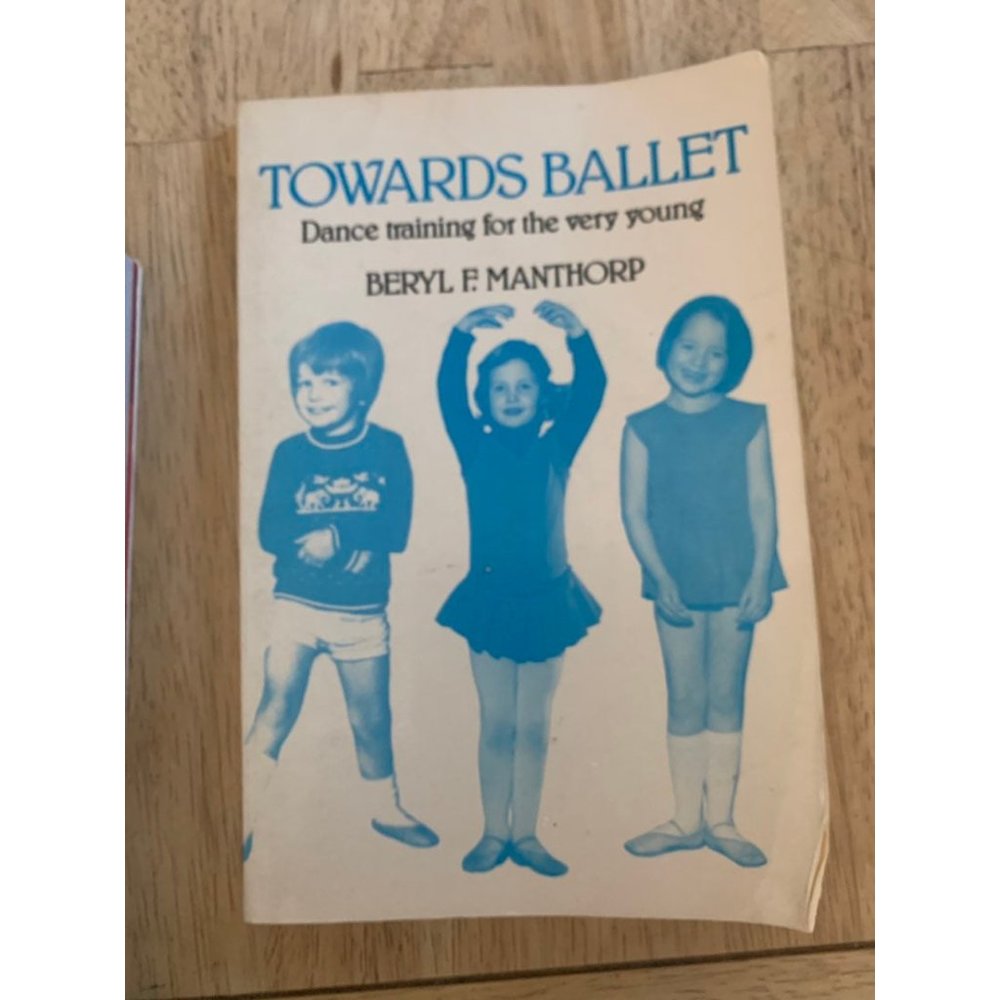 5/$20 💥 Vintage ballet book "Towards Ballet" dance training for very young